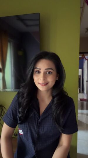 Sonal Vengurlekar Instagram - 2026 be good 🤓🤣