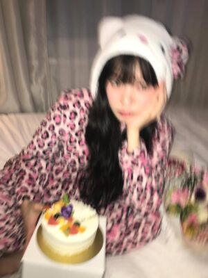 Song Su-i Instagram - 大阪で誕生日を ⋋(◍’◊’◍)⋌