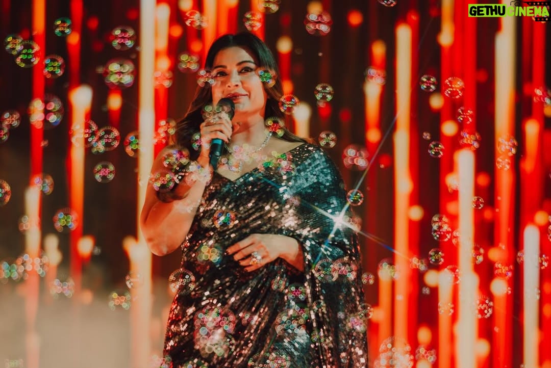 Sonia Kapur - 261.3K Likes - #DUBAI #CAPMANIATOUR #HISTORIC AFTER #MUMBAI #DELHI AHMEDABAD  CAP MANIA TOUR Got so much love from DUBAI 🙏❤️ @soniakapoor06 @saregama_official @pavnasportsandentertainment