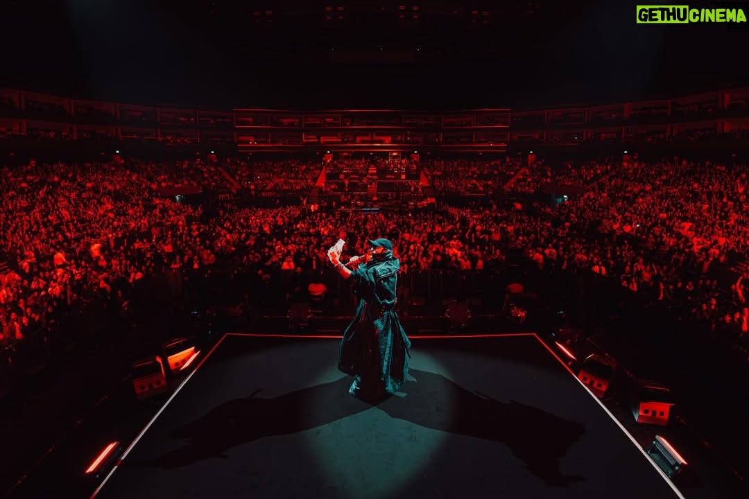 Sonia Kapur - 261.3K Likes - #DUBAI #CAPMANIATOUR #HISTORIC AFTER #MUMBAI #DELHI AHMEDABAD  CAP MANIA TOUR Got so much love from DUBAI 🙏❤️ @soniakapoor06 @saregama_official @pavnasportsandentertainment