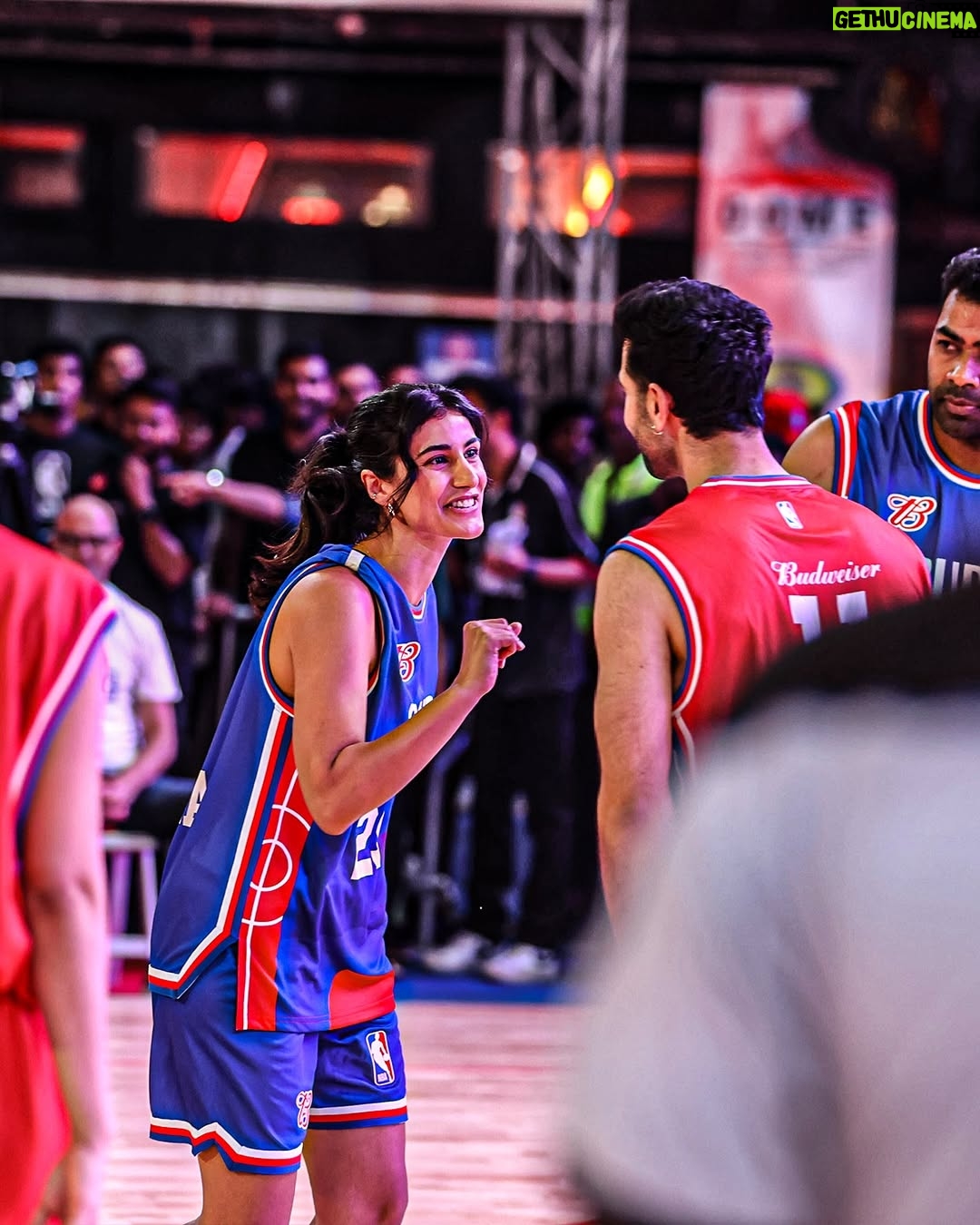 Sonia Rathee - 27.1K Likes - #SiblingGoals on court! 🤪🏀

@ankurratheeofficial and @soniarathee brought their adorable sibling rivalry to the 3v3 Celebrity Game at the #BUDXNBAHouse! 🫶

#NBAHouse #NBAIndia #Budweiser #BudweiserIndia #BudX #YoursToTake #DistrictbyZomato #Lifeinyourdistrict