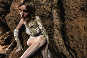 Sophie Luborsky Instagram - muddy filthy dirty 
@pvtchita styling 
@logannwiggins sfx makeup 
@whatsthelocation photography