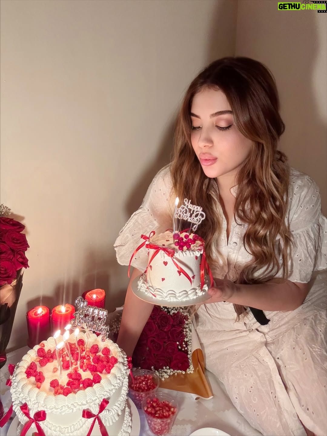 Souhila Ben Lachhab - 16.5K Likes - It’s my birthday 09/11/2025 🎂🥰❤️ with my sisters @tifa_coif @imane_mouny_ben_lachhab @narjin254 @jihan_fakani.officielle 

Thanks for @mia_cake_dz 🩷

@miss_djina_luxury 🩷 

#birthday #souhilabenlachhab #sahou_ldt #algeria #dz #الجزائر #سهيلة_بن_لشهب