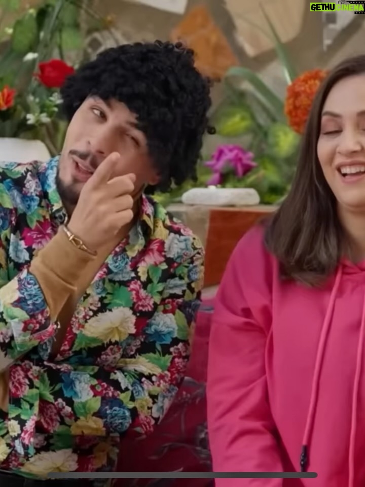 Souhila Mallem - 188.8K Likes - كان لي شرف العمل مع الأيقونة بيونة
المرأة اللي عمرها ما بخلت علينا بالضحكة والبهجة
جميلة القلب، ضحكنا مع بعض في كواليس دار البهجة ، أخو البنات وتشاركنا لحظات ما تتنساش
صادقة في كل كلمة، وبصمتها تبقى دايماً في قلوبنا 
الله يرحمك بيونة ♥️ 🤲🏻