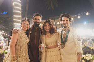 Srishti Ganguli Rindani Instagram - Dulha Dulhan ko second priority because @lala_photuwale made me look so pretty. 😍

Congratulations to the new badi bahu of the family @parmarchaitally. I love you and sorry about @88meta. He’ll get better. 

Last picture is an appreciation post for my husband @iambhaveshmehta who’s doing cute things like helping nanaji to walk down the mandap. #paneerpost

Also my cutest Daadu @samir.ganguli.18’s film song for extra paneer. ♥️