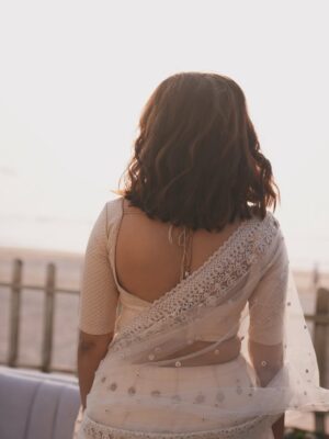 Srishti Ganguli Rindani Instagram - Dulha Dulhan ko second priority because @lala_photuwale made me look so pretty. 😍

Congratulations to the new badi bahu of the family @parmarchaitally. I love you and sorry about @88meta. He’ll get better. 

Last picture is an appreciation post for my husband @iambhaveshmehta who’s doing cute things like helping nanaji to walk down the mandap. #paneerpost

Also my cutest Daadu @samir.ganguli.18’s film song for extra paneer. ♥️
