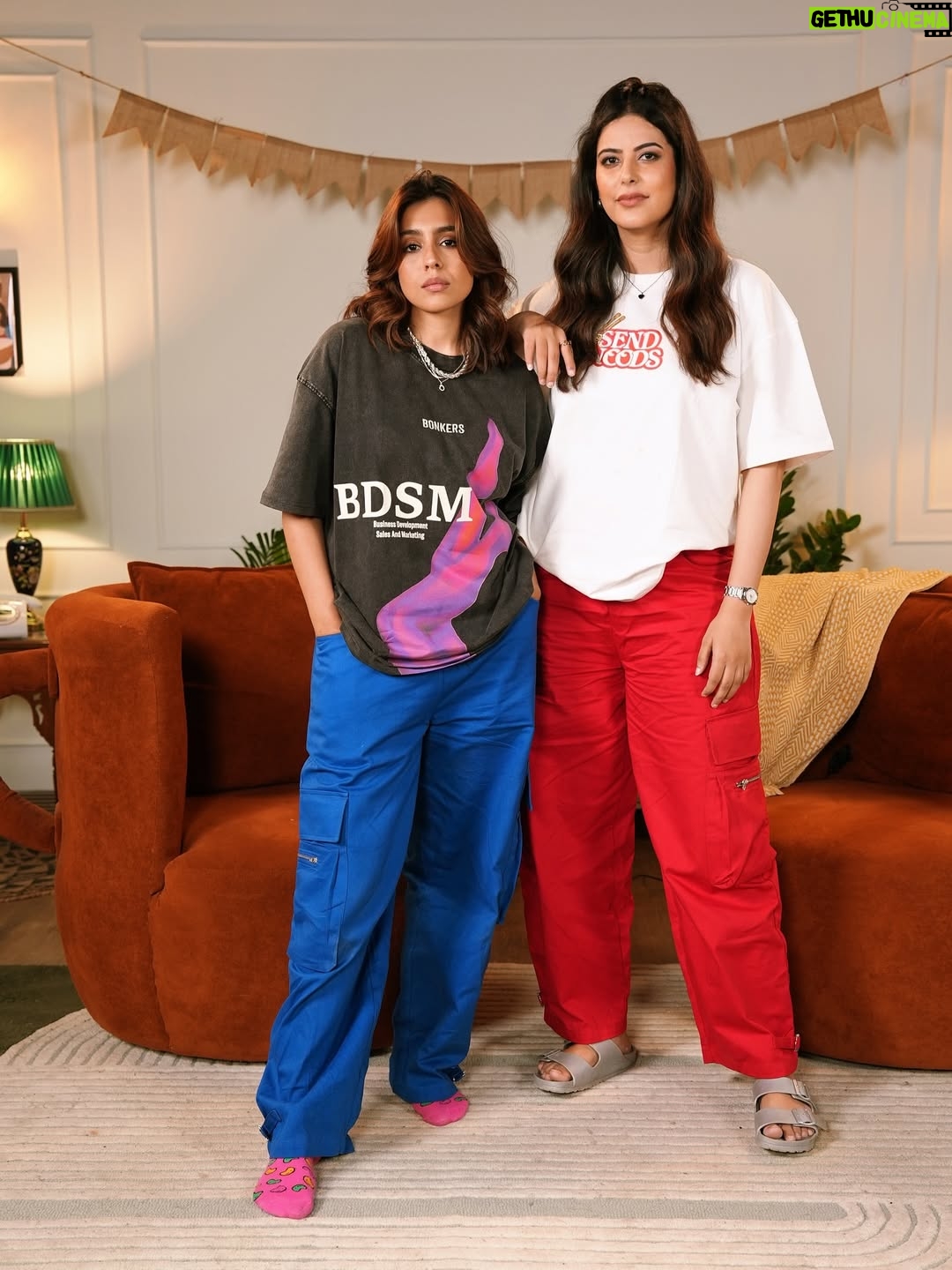 Srishti Ganguli Rindani - 25.9K Likes - Two millennials trying to be Gen Z 

@bonkers.corner