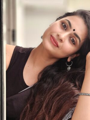 Sruthi Lakshmi Instagram - 🖤🤍🖤🤍🖤🤍🖤🤍🖤🤍🖤
