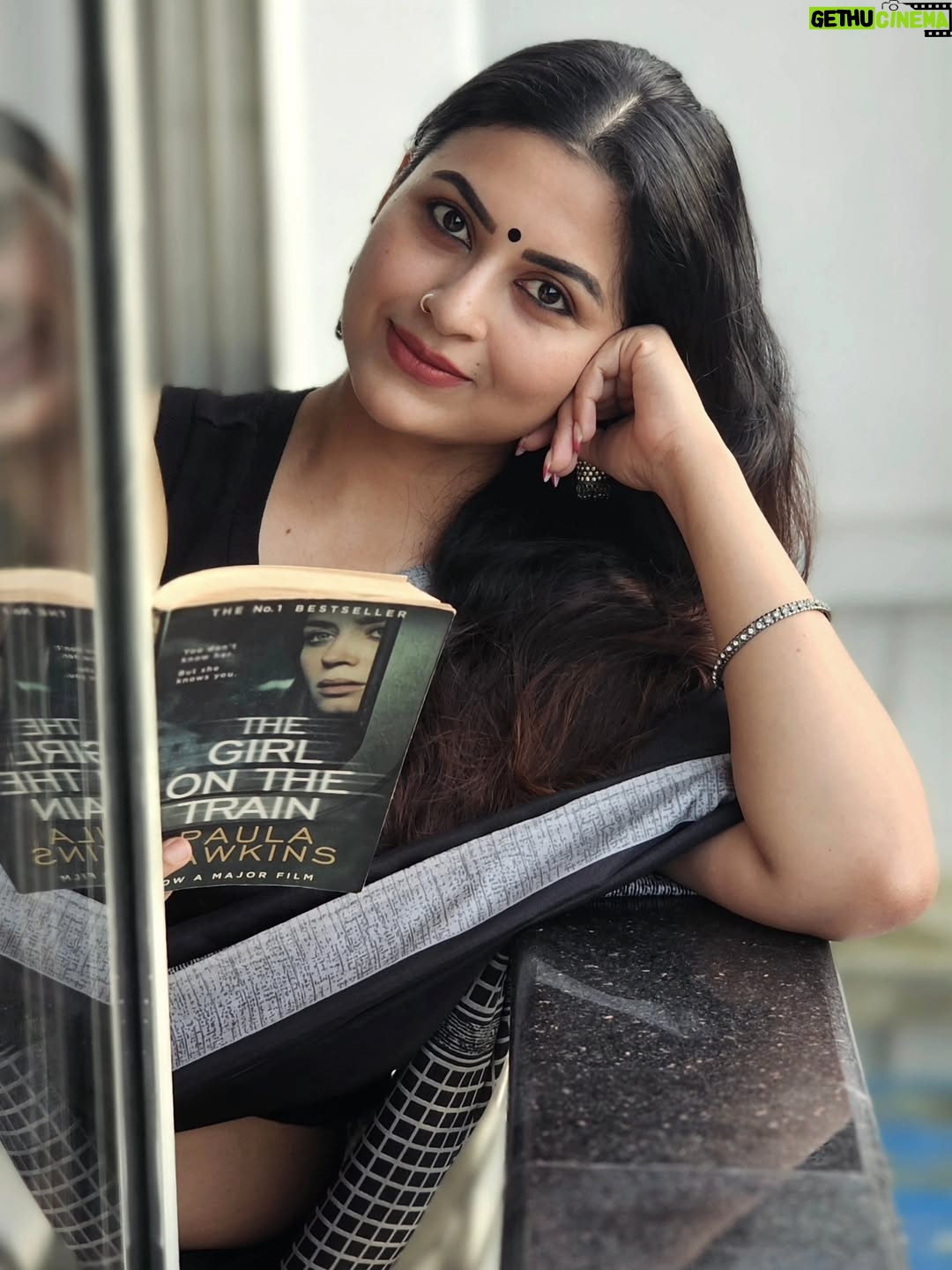 Sruthi Lakshmi - 9K Likes - 🖤🤍🖤🤍🖤🤍🖤🤍🖤🤍🖤