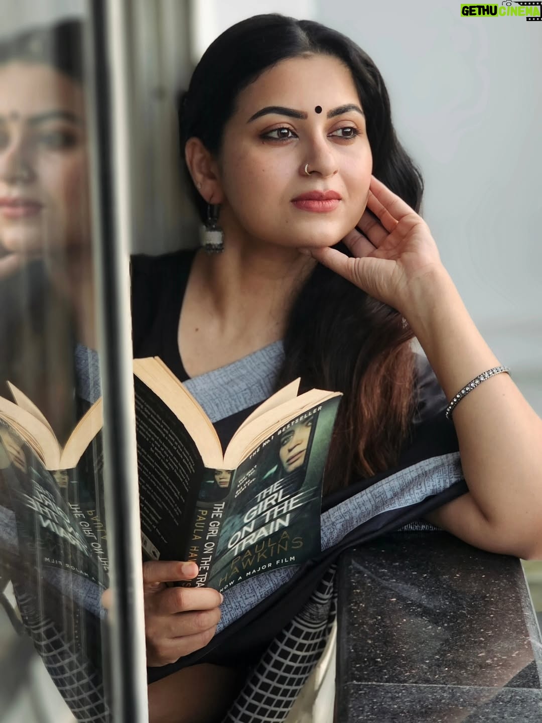 Sruthi Lakshmi - 9K Likes - 🖤🤍🖤🤍🖤🤍🖤🤍🖤🤍🖤
