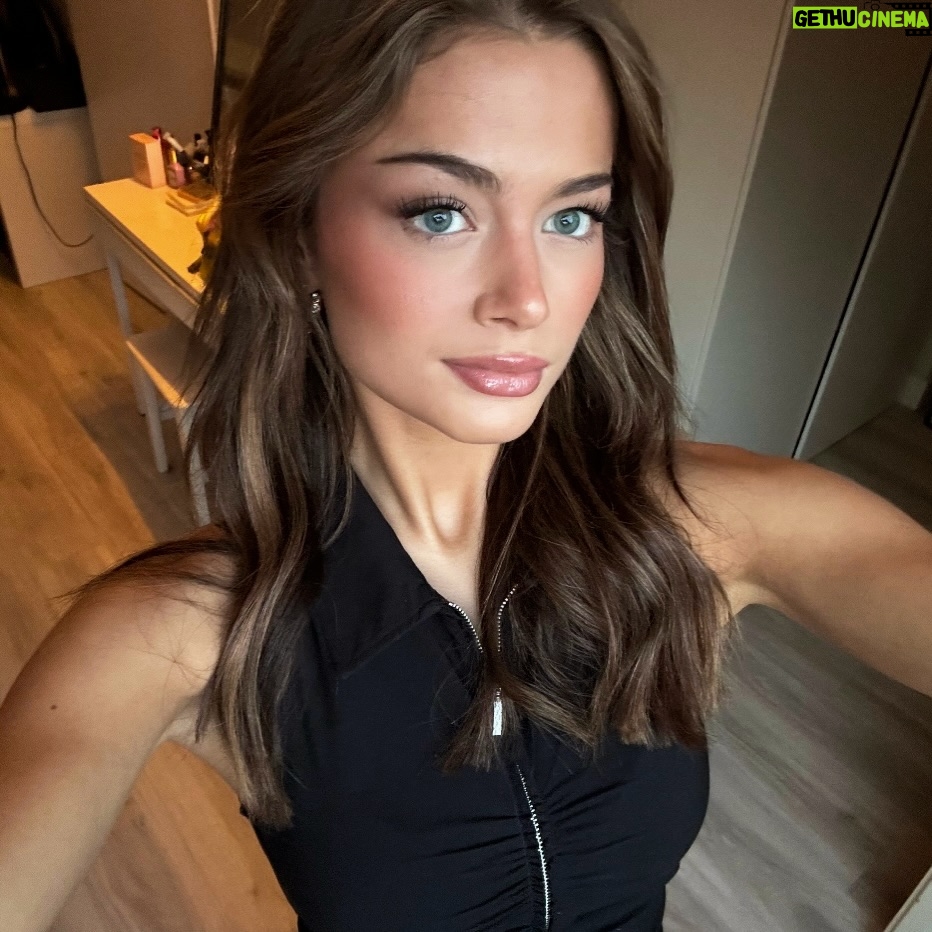 Stefania Liberakakis - 7.2K Likes - Tis weer tijd voor een selfie 🙊❤️