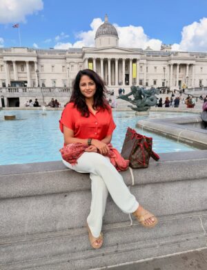 Subiksha Instagram - Cheers, London! 🇬🇧

#london #londondiaries #travel #subikshakrishnan