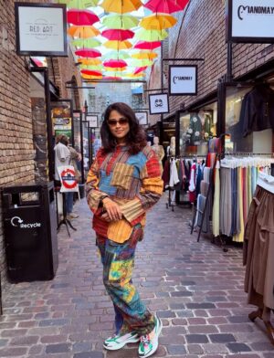 Subiksha Instagram - Cheers, London! 🇬🇧

#london #londondiaries #travel #subikshakrishnan
