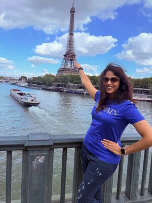 Subiksha Instagram - A little ‘bonjour’ goes a long way 💙
#paris