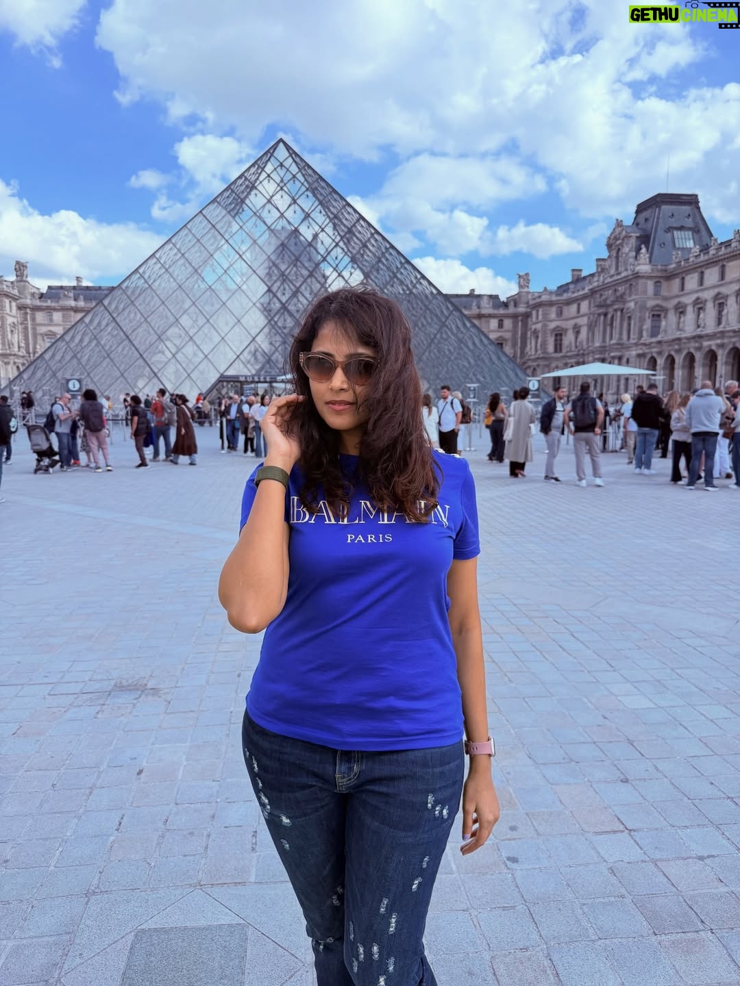 Subiksha - 1.8K Likes - A little ‘bonjour’ goes a long way 💙
#paris