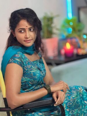 Subiksha Instagram - Eyes, silence , unspoken words - Always Beautiful ❤️

Captured & framed : @vijaymilton 📷