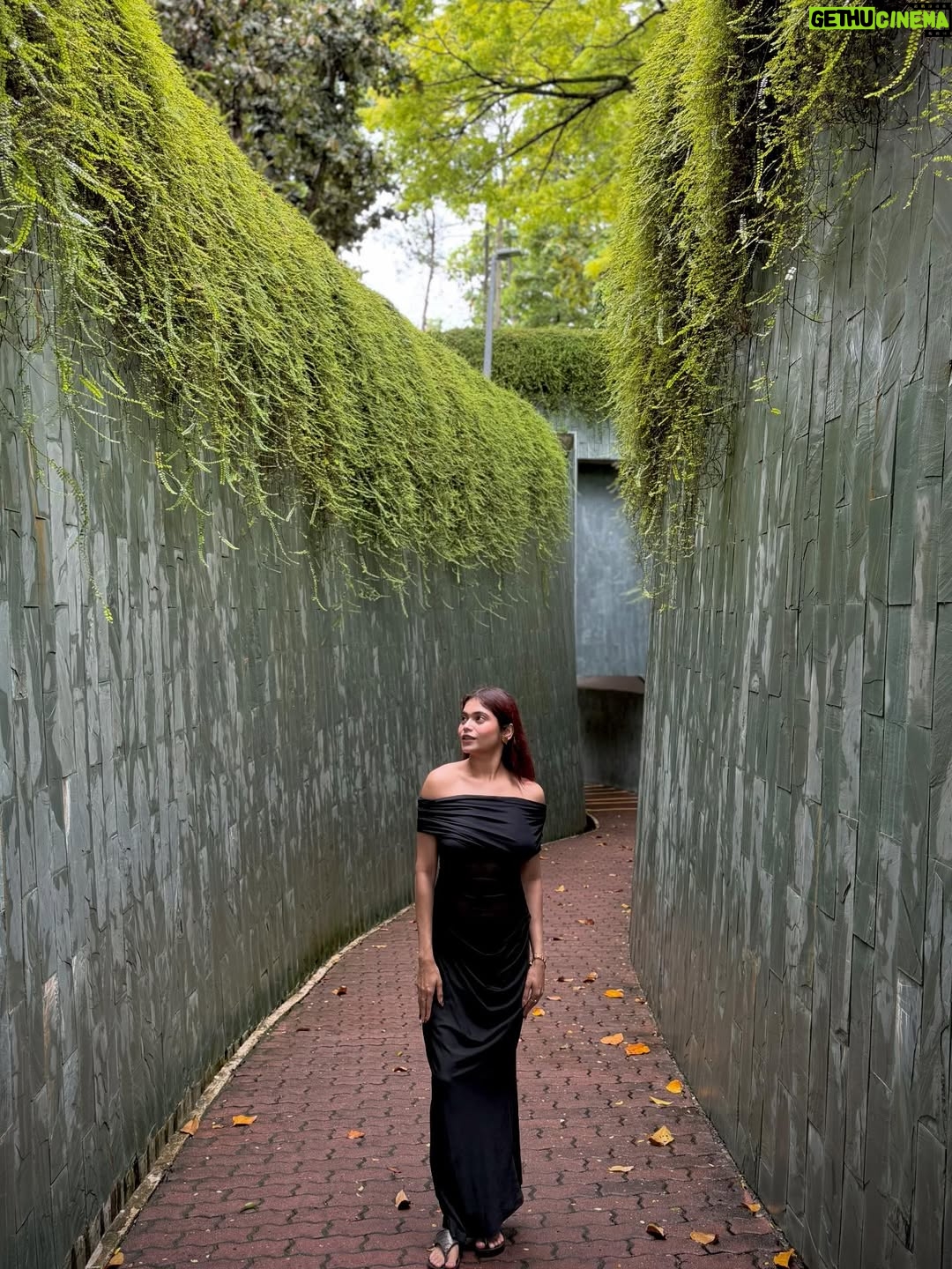 Sudeshna Biswas - 9.2K Likes - That iconic place in Singapore 🇸🇬

Architecture 🫡

(Singapore photoshoot places, Singapore diaries)