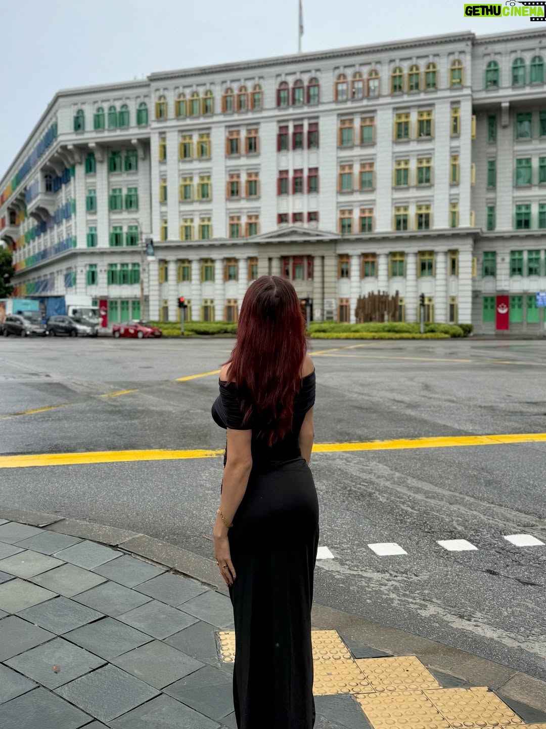 Sudeshna Biswas - 9.2K Likes - That iconic place in Singapore 🇸🇬

Architecture 🫡

(Singapore photoshoot places, Singapore diaries)