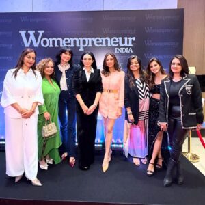Sukhmani Sadana Instagram - Adding to my collection 🏆 

Thank you @thewomenpreneurind for giving me an award in ‘Leadership in Creative Storytelling & Performing Arts’.