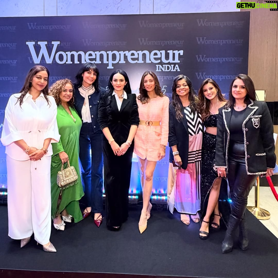 Sukhmani Sadana - 1.8K Likes - Adding to my collection 🏆 

Thank you @thewomenpreneurind for giving me an award in ‘Leadership in Creative Storytelling & Performing Arts’.