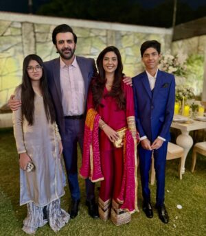Sunita Marshall Instagram - Shaadi season has begun #decemberistaninkarachi 

@hassan.ahmedofficial