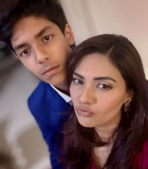 Sunita Marshall Instagram - Shaadi season has begun #decemberistaninkarachi 

@hassan.ahmedofficial
