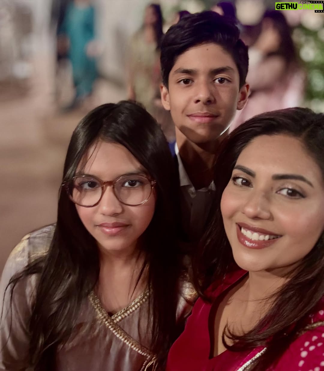 Sunita Marshall - 32.3K Likes - Shaadi season has begun #decemberistaninkarachi 

@hassan.ahmedofficial