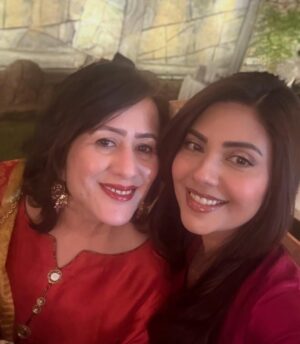 Sunita Marshall Instagram - Shaadi season has begun #decemberistaninkarachi 

@hassan.ahmedofficial