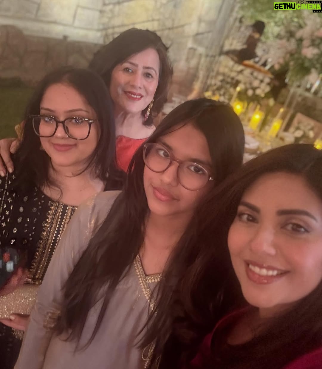 Sunita Marshall - 32.3K Likes - Shaadi season has begun #decemberistaninkarachi 

@hassan.ahmedofficial