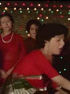 Supriya Pilgaonkar Instagram - 37 years of Ashi Hi Banwa Banwi ♥️
आशी ही बनवा बनवी’च्या इतक्या सुंदर आठवणी आहेत. 
प्रेक्षकांना खूप खूप प्रेम