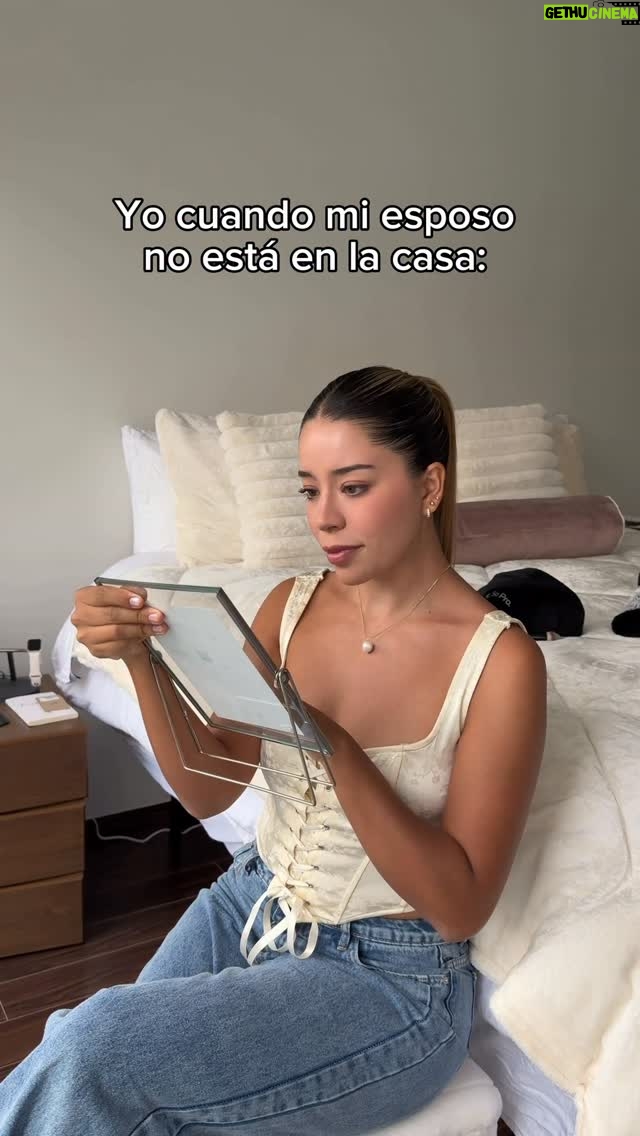 Sury Sadai - 98.3K Likes - Es que si me hace enojar oiga 😂🤫😳❤️ 
@bernardofloresmx 
.
.
#comedy #esposos #love #humor #goals