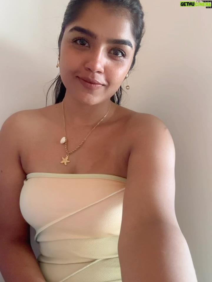 Suveta Shrimpton - 5.8K Likes - Just out here being the main character 🍃
.
.
#aurovilledays #chilling #explorintheworld #suveta #suvetashrimpton