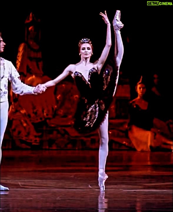 Svetlana Zakharova - 11.4K Likes - @svetlana_zakharova_official 😍