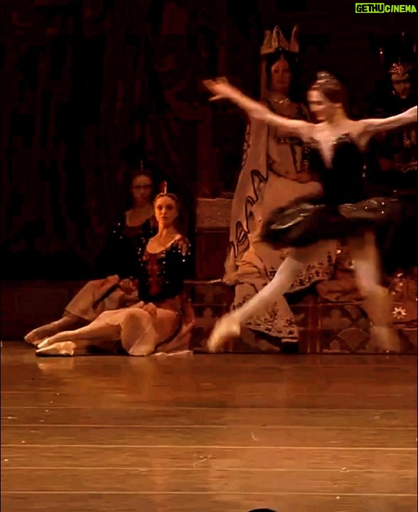 Svetlana Zakharova - 11.4K Likes - @svetlana_zakharova_official 😍