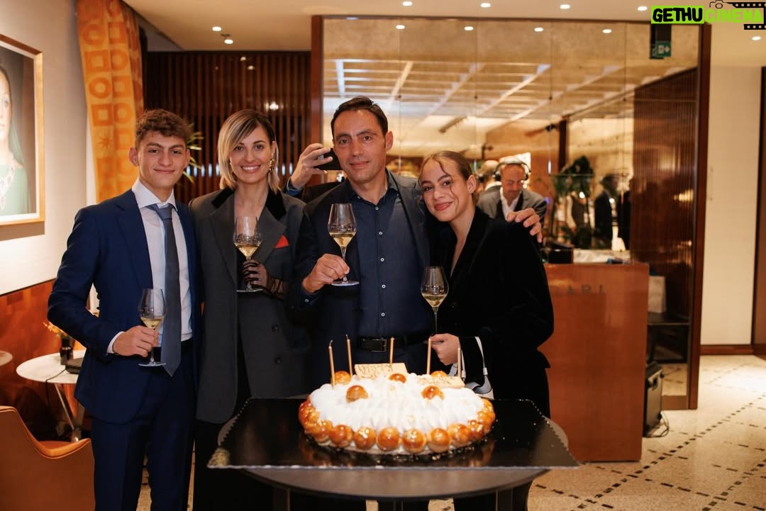 Sveva Alviti - 3K Likes - I meravigliosi 50 anni di mio marito ♥️Grazie a tutti, grazie @bvlgarihotelroma per farci sentire sempre a casa. Amore mio ti amo 

Special cake by @romanengo1780 una delle torte più buone mai mangiate. Grazie per esserci sempre.