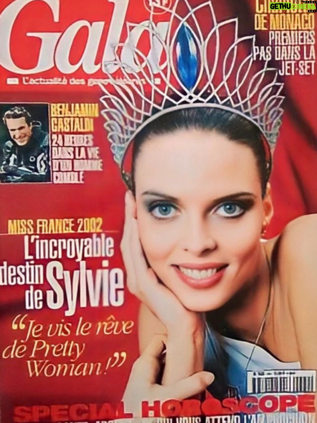 Sylvie Tellier - 14.2K Likes - ✨ 8 décembre, Fête des Lumières… et mon “misversaire” ✨
Il y a 24 ans jour pour jour, ma vie basculait. Une aventure incroyable commençait.
Rien n’aurait été possible sans vous. Vos messages, votre fidélité, votre bienveillance, votre confiance… vous avez littéralement changé ma vie. Alors aujourd’hui, je dis simplement : merci 🤍

Et ce week-end, l’émotion était encore au rendez-vous avec l’élection de Miss France… Le temps passe, mais la magie reste ✨
Vous avez regardé l’élection ?
📷 @bendecoin