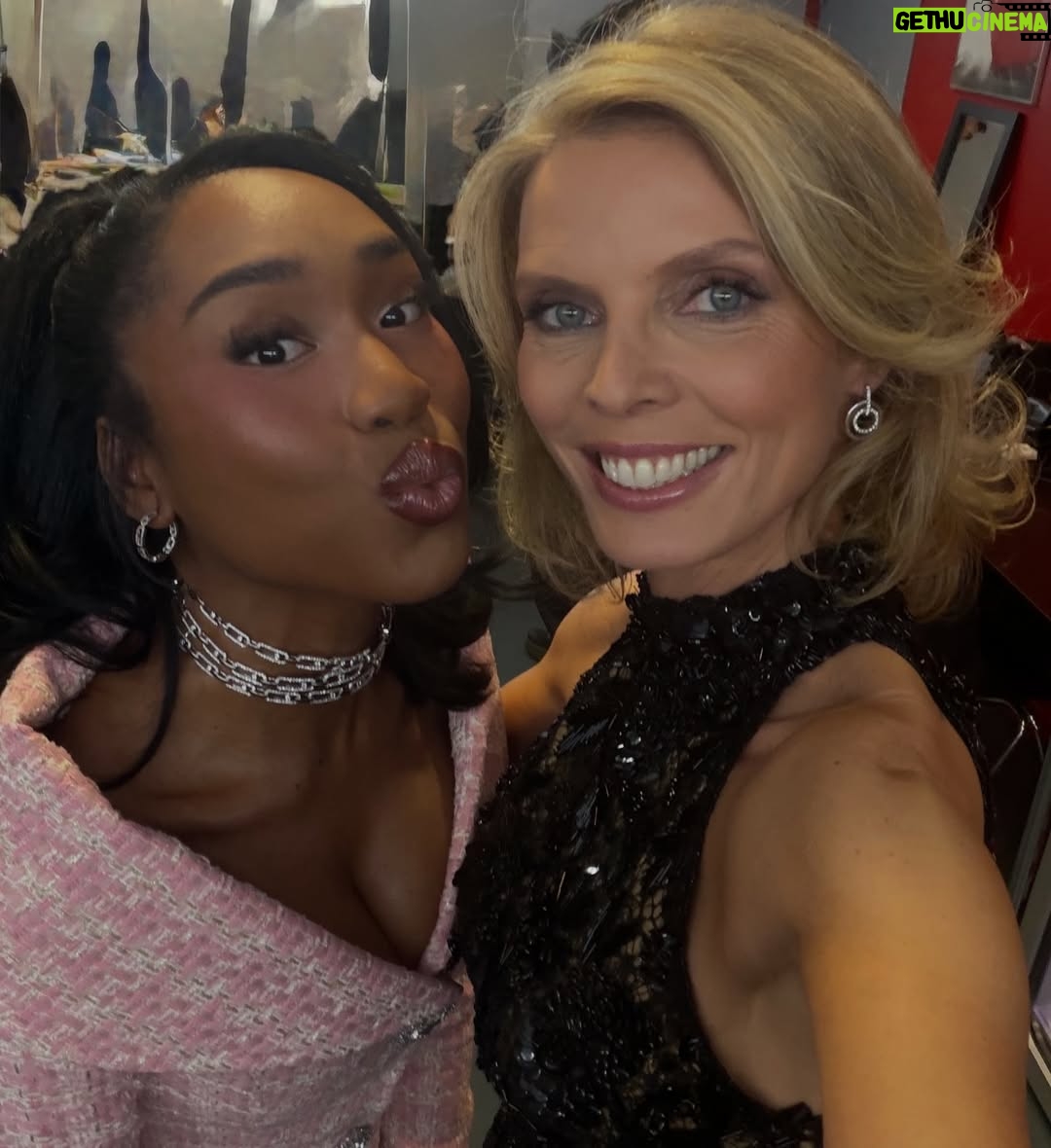 Sylvie Tellier - 16.7K Likes - Miss France 2026 ✨
Robe @nicolasfafiotte 
Mise en beauté @arnaudsoldourdin