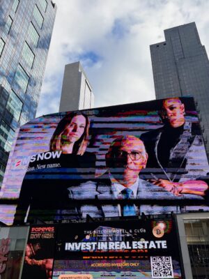 Symone Sanders Instagram - This weekend @msnownews officially launched and today this lit up Times Square. 🙏🏾❤️

Doing the news every night with people who care deeply about the work is a privilege I don’t take for granted. Come hang with us. We’re just getting started.