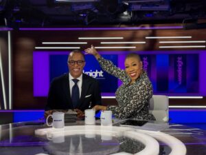 Symone Sanders Instagram - So much news tonight, but let’s take a moment to CELEBRATE @capehartj for a truly phenomenal special with Mrs. Obama!! Kudos to the entire @msnowevents team. It’s was a hopeful and engaging conversation. 

It was a bright spot in what has been (and continues to be) a grueling and gut wrenching news cycle. ❤️🙏🏾