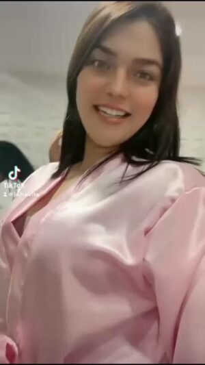 Tábata Gálvez Instagram - En las mejores manos del Ecuador la número #1 en manta mi doctora amada