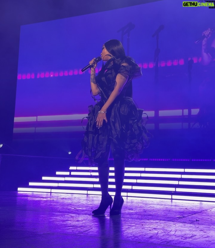 Taj Johnson-George - 41.3K Likes - I told Ant it would be a dream come true to bring out THEE SWV… and he made it happen 🥹 Ladies , I love you beyond words, each of you would nurture and show love to me in such beautiful ways throughout the course of my musical career. I appreciate that so deeply as I’ve grown as both an artist and a woman.. You will forever be MY SISTERS of course WITH VOICES 😘 
Thank you ♥️ @tajgeorge @therealcokoswv & @therealleleeswv I LOVE YOU ALL SO MUCH!!!!!

Young Mo is STILL Screaming, Literally WEAK