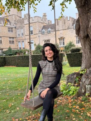 Tania Raymonde Instagram - a very special, well-manored weekend in Kettering 🇬🇧🍁!
