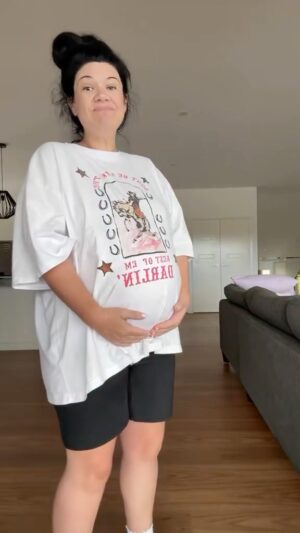 Tanya Hennessy Instagram - Still no baby….