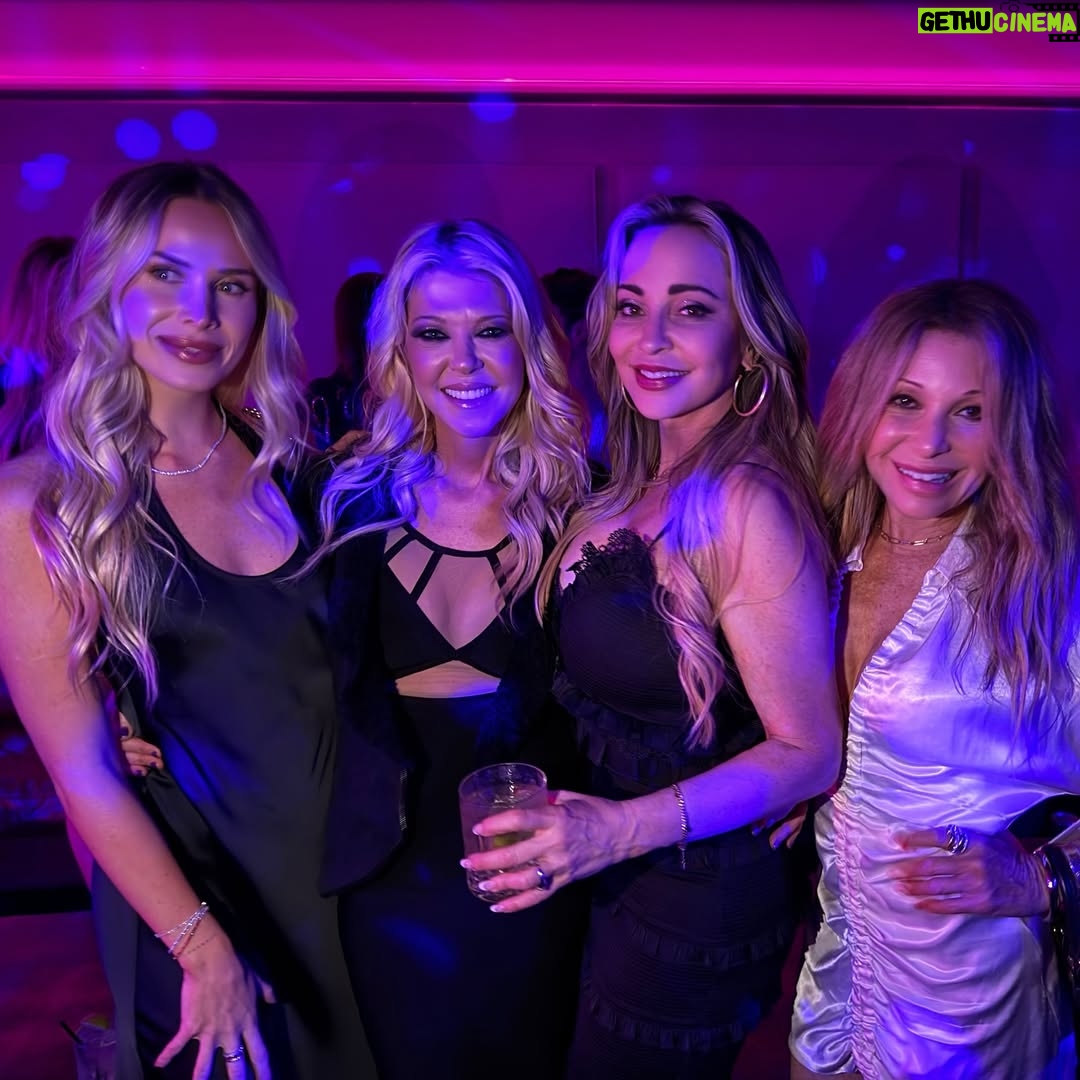 Tara Reid - 6.9K Likes - Please join me in wishing my beautiful soul sister @tarareid a very happy birthday & love to @drbentalei for throwing a fabulous event raising funds for the incredible charity, where he performs miracles @hugsfoundationinc & also enjoy #tarareid choreography on the end slide 🩷💜 photo cred @ella_hovsepian