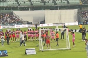 Tara Sharma Instagram - Wow wow @leomessi @luissuarez9 @rodridepaul a dream and more for football obsessed Kai to meet you…Zen and us went for the Wankhede event after and as a footy family enjoyed it all!

A lil carousel

1 massive thanks @parthjindal @jsw_sports for truly the best Christmas come birthday come every present for our football loving kids. Kai has been playing since he was v little and his biggest idol is #messi so getting to briefly meet him and amazing Suarez and DePaul was beyond fab. Grateful for the surprise thank you. In the pic with fellow @mumbaicityfc teammate and friend Ranvir @gayatrichona and friends Khush @ishnakbyramjee and Abhayraj @kavi_jolly 
A massive thanks (adhering to your don’t tag 😂 haaha)!

2 appreciation 

3 four of us in the stadium when the #goat entered

4 penalty by goat @chetri_sunil11 who although injured played 

5 pen by Messssi 

6 the 3 goats 

7 flashback of Kai’s MCFC team.. a few pix and vids of the genuine passion for the beautiful game not just a momentary Messi moment

8 self training … for those following Indian football right now you may know it’s been a hard time with AIFF and ISL issues which has meant our kids and all professional clubs have had their training etc on suspension mode for a while. Self training is constant but really hope the problems at the higher levels are resolved soon and our kids and senior players and everyone is back to regular training and tournaments etc asap. A plea to anyone reading this who maybe able to help you please do so! 

9 when amazing Chhetri was a guest on my show speaking so inspirationally. Please do watch on #thetarasharmashow YouTube channel. Link in story swipe up.

10 Kai now juggles upto 1200 I think…this vid was a few years ago when at 174

11 K at 7 ish…passion started young 

12 a more recent match 

Sharing all this to say meeting these players means a lot. Each to their own for why but for kids who adore football it is v inspiring. 

13 just 

14 MFA

15 WorldCup and Us 

Lovely also to watch younger kids play at the event, many we know..kudos!

Sorry for the ramble, I am a soccer mom haaha!

Thx @jsw.group @jsw.foundation 

Onward and upward touch wood😀🧿⚽️❤️

#staysafe