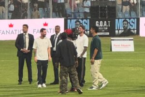 Tara Sharma Instagram - Wow wow @leomessi @luissuarez9 @rodridepaul a dream and more for football obsessed Kai to meet you…Zen and us went for the Wankhede event after and as a footy family enjoyed it all!

A lil carousel

1 massive thanks @parthjindal @jsw_sports for truly the best Christmas come birthday come every present for our football loving kids. Kai has been playing since he was v little and his biggest idol is #messi so getting to briefly meet him and amazing Suarez and DePaul was beyond fab. Grateful for the surprise thank you. In the pic with fellow @mumbaicityfc teammate and friend Ranvir @gayatrichona and friends Khush @ishnakbyramjee and Abhayraj @kavi_jolly 
A massive thanks (adhering to your don’t tag 😂 haaha)!

2 appreciation 

3 four of us in the stadium when the #goat entered

4 penalty by goat @chetri_sunil11 who although injured played 

5 pen by Messssi 

6 the 3 goats 

7 flashback of Kai’s MCFC team.. a few pix and vids of the genuine passion for the beautiful game not just a momentary Messi moment

8 self training … for those following Indian football right now you may know it’s been a hard time with AIFF and ISL issues which has meant our kids and all professional clubs have had their training etc on suspension mode for a while. Self training is constant but really hope the problems at the higher levels are resolved soon and our kids and senior players and everyone is back to regular training and tournaments etc asap. A plea to anyone reading this who maybe able to help you please do so! 

9 when amazing Chhetri was a guest on my show speaking so inspirationally. Please do watch on #thetarasharmashow YouTube channel. Link in story swipe up.

10 Kai now juggles upto 1200 I think…this vid was a few years ago when at 174

11 K at 7 ish…passion started young 

12 a more recent match 

Sharing all this to say meeting these players means a lot. Each to their own for why but for kids who adore football it is v inspiring. 

13 just 

14 MFA

15 WorldCup and Us 

Lovely also to watch younger kids play at the event, many we know..kudos!

Sorry for the ramble, I am a soccer mom haaha!

Thx @jsw.group @jsw.foundation 

Onward and upward touch wood😀🧿⚽️❤️

#staysafe