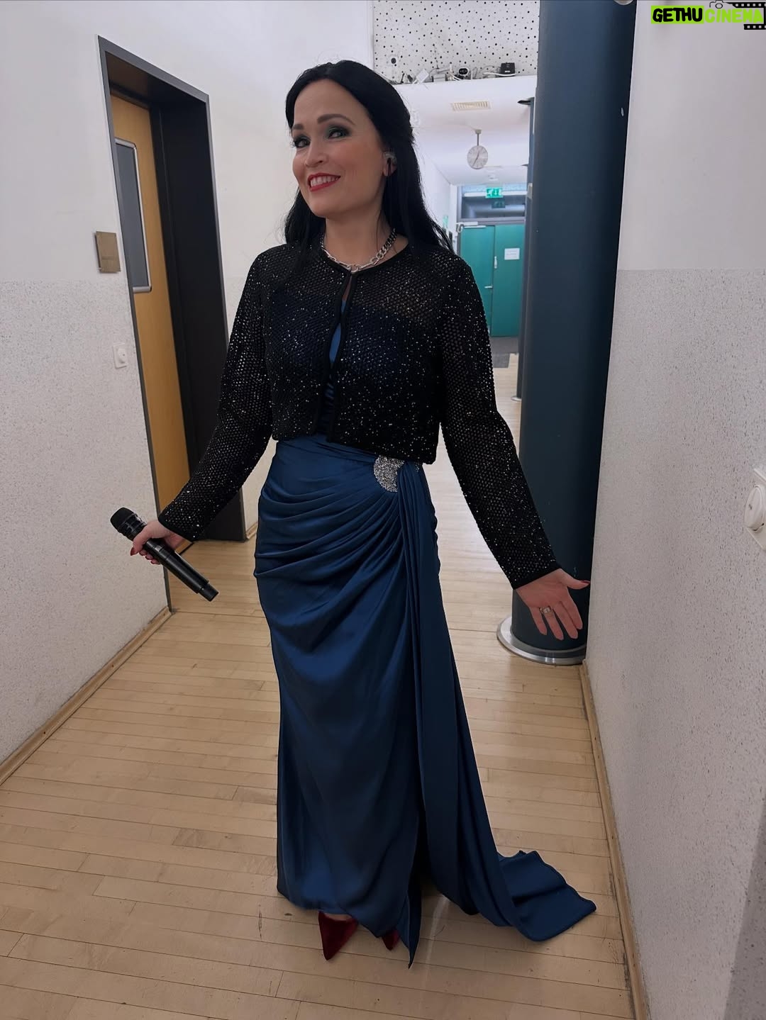 Tarja Turunen - 15.4K Likes - Tonight was the first Christmas concert of the tour. Markneukirchen audience was just wonderful and the atmosphere was perfect. Thank you for having me. See you tomorrow in Regensburg, Germany.