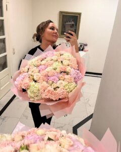 Tatyana Morozova Instagram - 🩷🤍