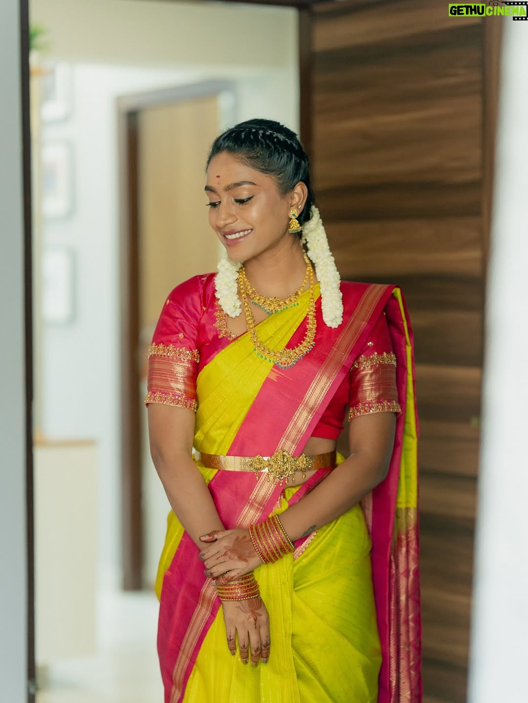 Teja Venkatesh - 48.8K Likes - All smiles, silk and sunshine for my special day 🤍🥹

This Saree is sooo special for me !Thanks to my Man who always makes me feel special and blessed 🤍🥹♾️ 

Beautiful blouse stitched by @niga_designers 🤍

#ponnu #specialday #sunshine #nov1st #birthdayspecial