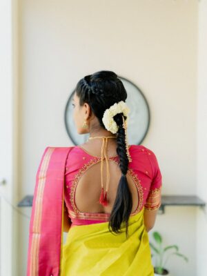 Teja Venkatesh Instagram - All smiles, silk and sunshine for my special day 🤍🥹

This Saree is sooo special for me !Thanks to my Man who always makes me feel special and blessed 🤍🥹♾️ 

Beautiful blouse stitched by @niga_designers 🤍

#ponnu #specialday #sunshine #nov1st #birthdayspecial